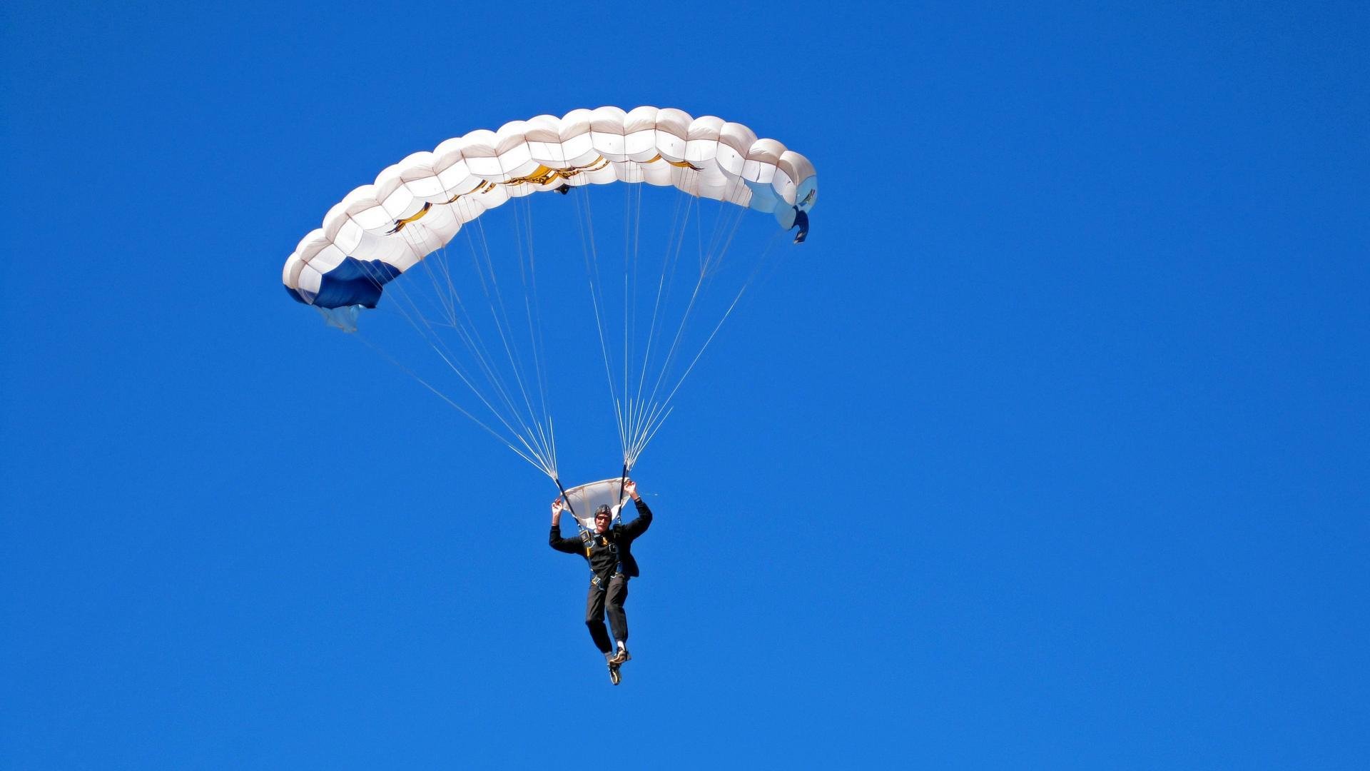 AYX体育-中乙联赛加强主场安保系统建设保障赛事安全，中超比赛安保