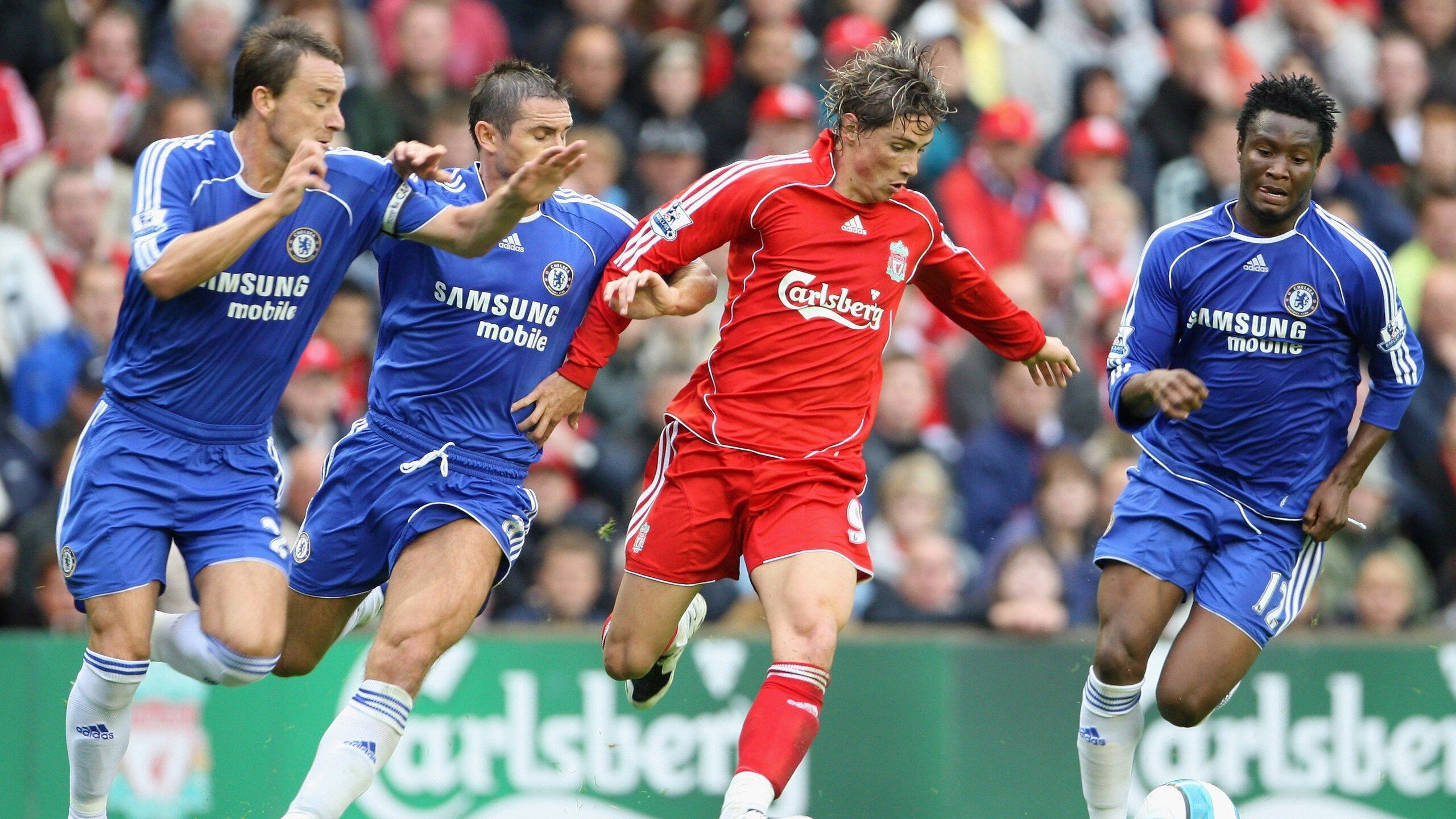 爱游戏app-电子竞技足球联赛火爆，传统体育与虚拟竞技结合逐渐深化，电子竞技足球队